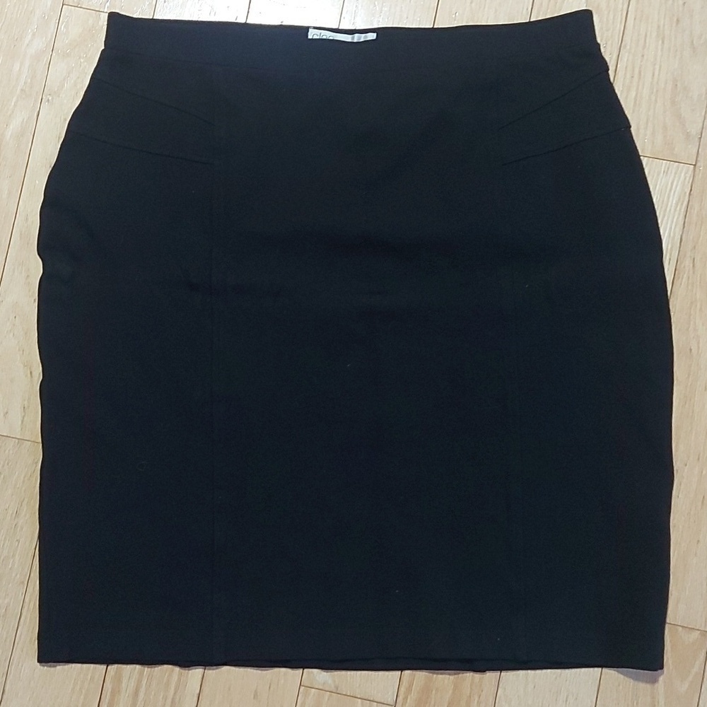 CLEO black pencil skirt large